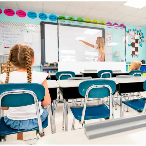 Anchor Industries. Anchor Porta-Shield Freestanding Vinyl Divider, 8'W x 6-1/2'H - Clear/White - Image 2